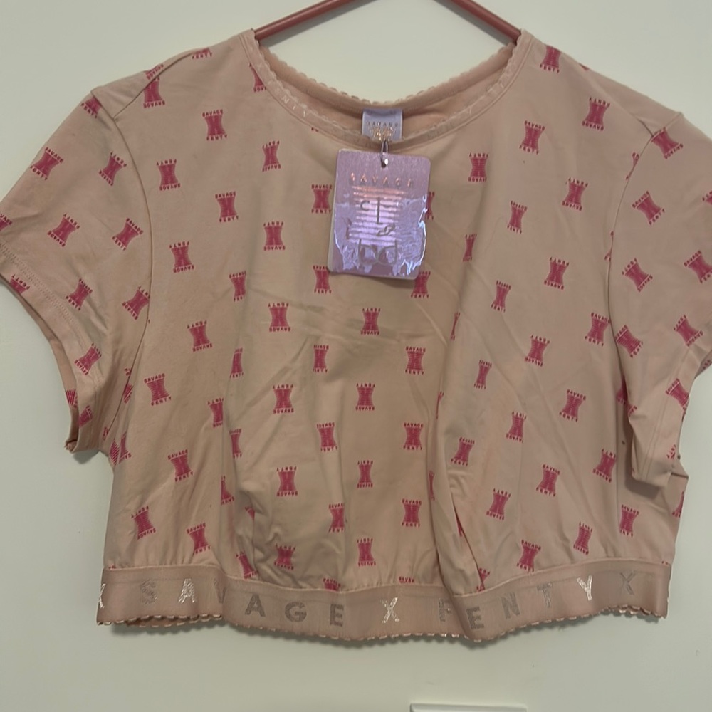 BRAND NEW WITH TAGS savage x fenty cropped top